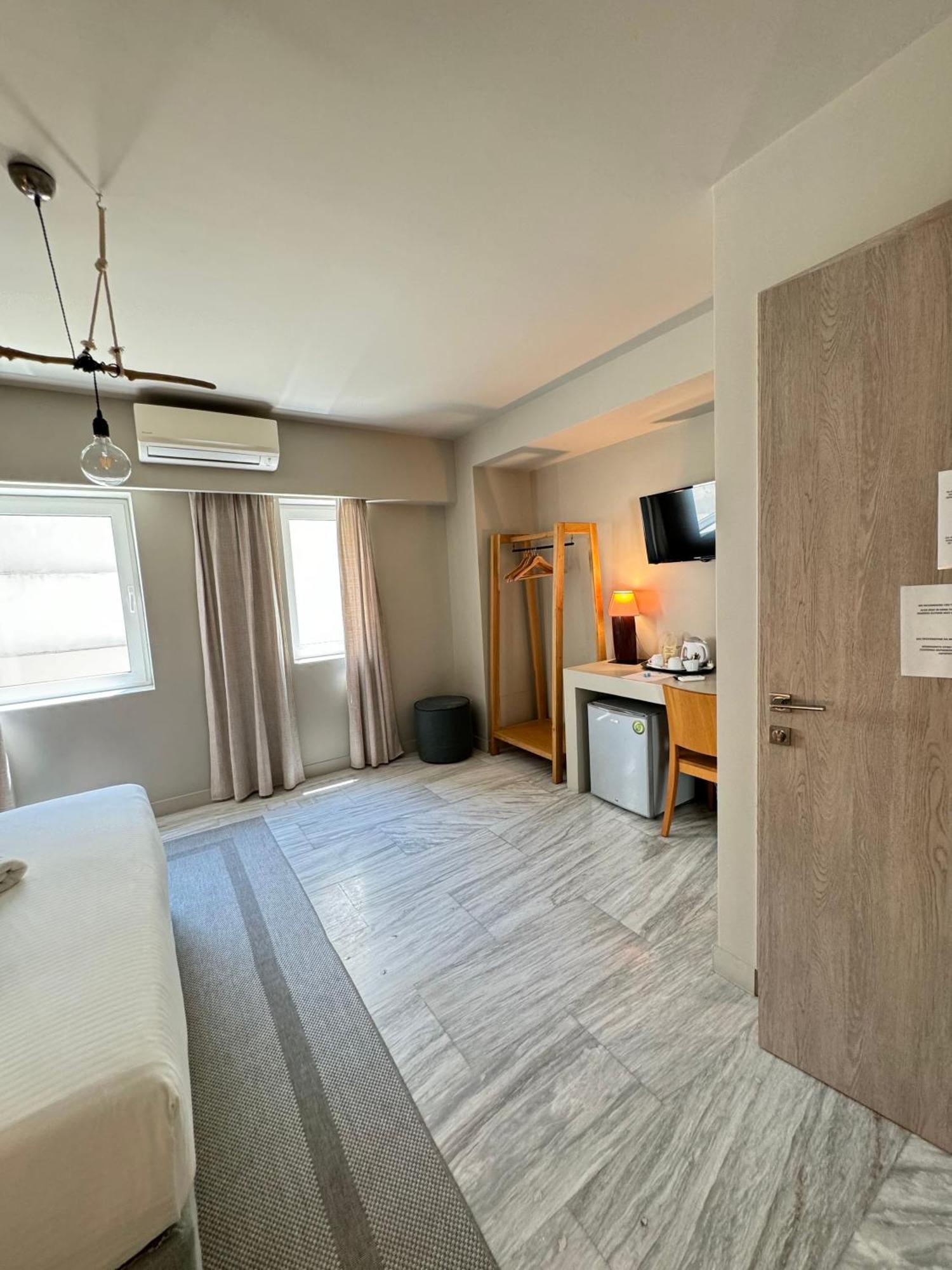 Lotus Center Apartment Атина Екстериор снимка